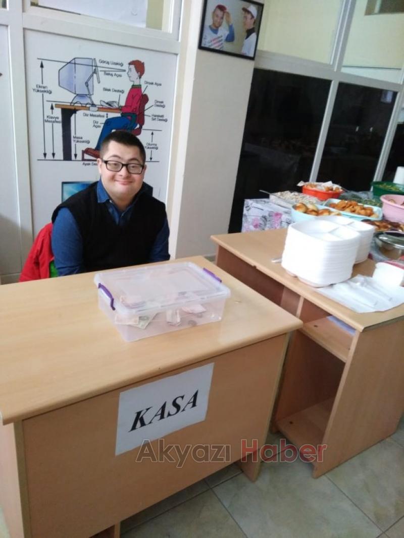 Kaymakam Güney Özel Eğitim Okulunun Yerli Malı Haftası etkinliğine katıldı