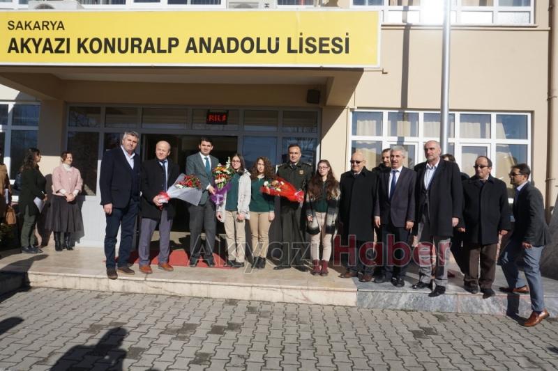 Kaymakam Kalaylı Öğrencilerin Karne Heyecanına Ortak Oldu