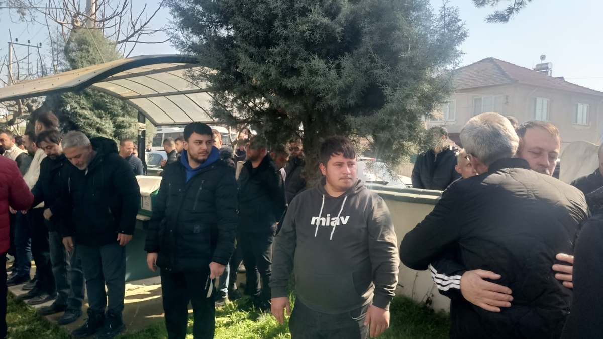 Kazada hayatını kaybeden genç gözyaşları içinde toprağa verildi