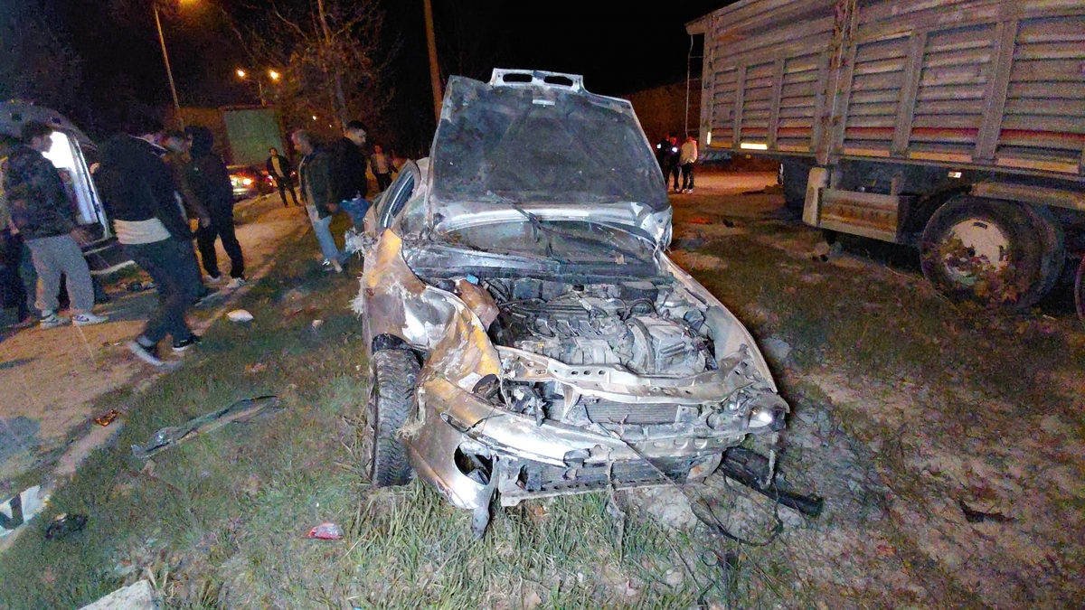 Kazada ortalık savaş alanına döndü