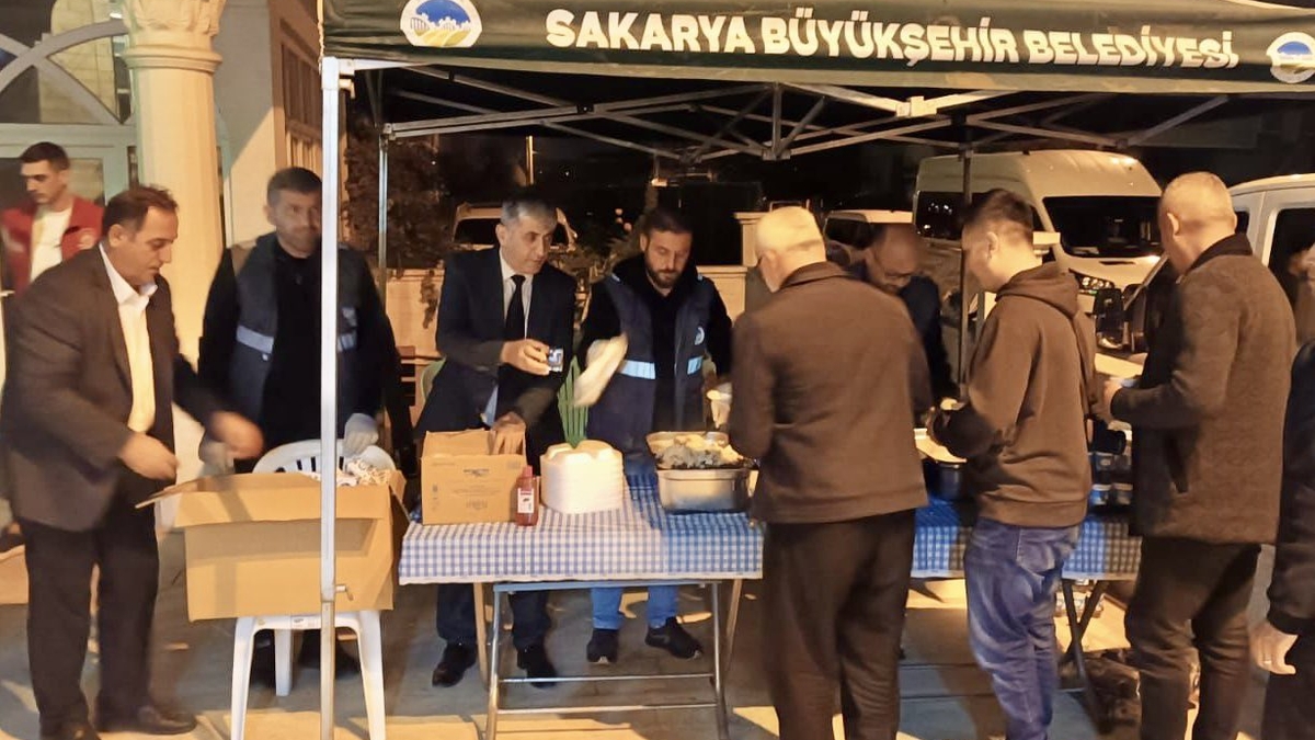 Kazada şehit olan astsubaylar için Kur’an-ı Kerim tilaveti
