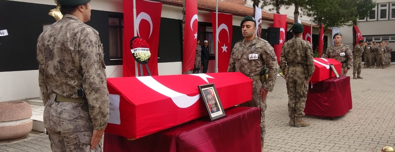 Kazada şehit olan polisin cenazesi Akyazı'ya gönderildi