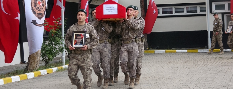 Kazada şehit olan polisin cenazesi Akyazı'ya gönderildi
