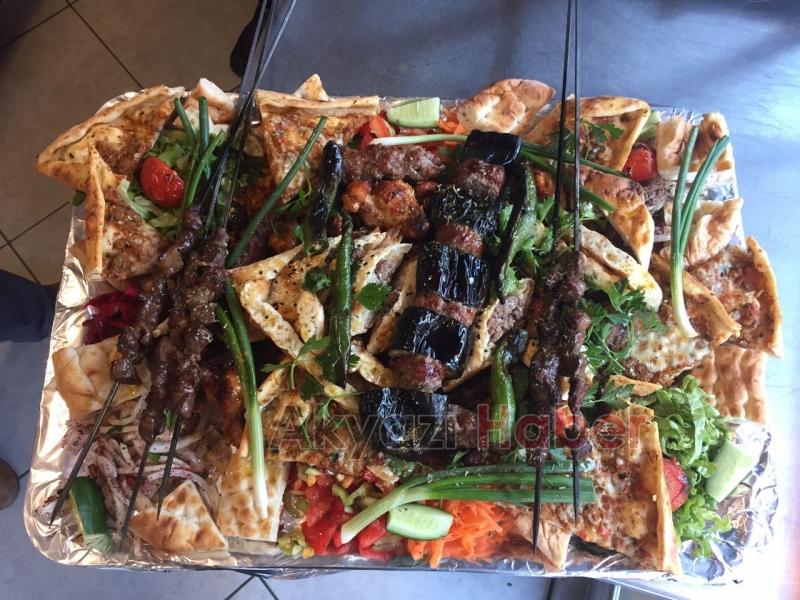 Kebapçı Niyazi Usta sizi Antep Sofrasına Davet Ediyor