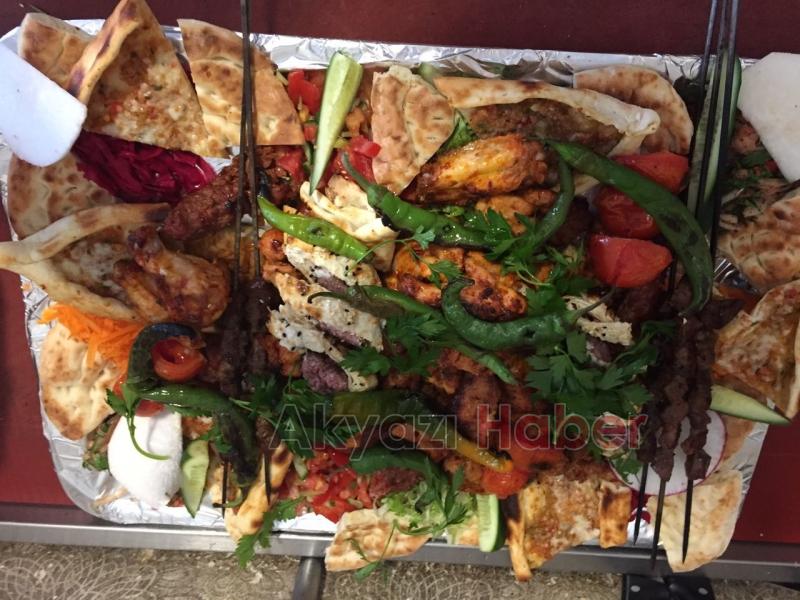 Kebapçı Niyazi Usta sizi Antep Sofrasına Davet Ediyor