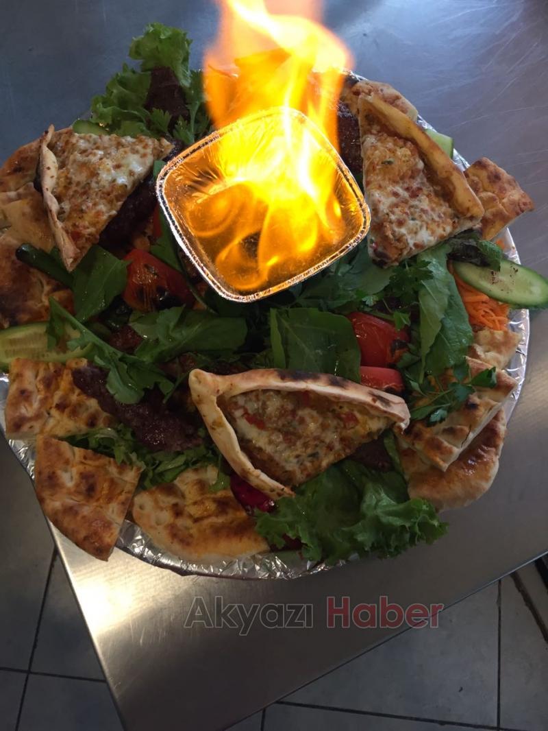 Kebapçı Niyazi Usta sizi Antep Sofrasına Davet Ediyor