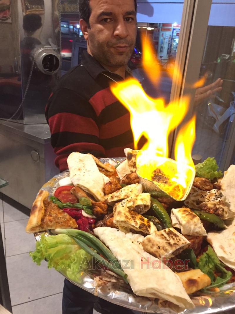 Kebapçı Niyazi Usta sizi Antep Sofrasına Davet Ediyor