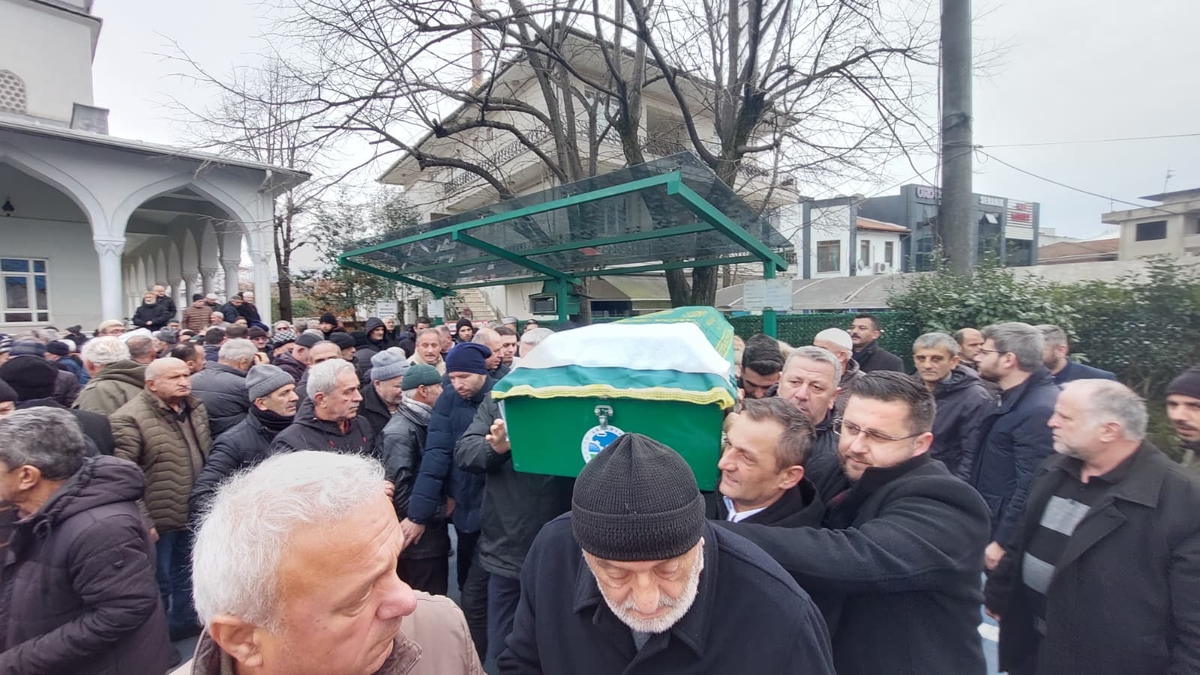 Kenan Sayın Dualarla Son Yolculuğuna Uğurlandı.