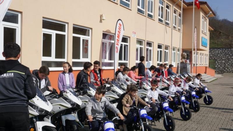 Kenan Sofuoğlu nun projesi Akyazı Pazarköy den başladı