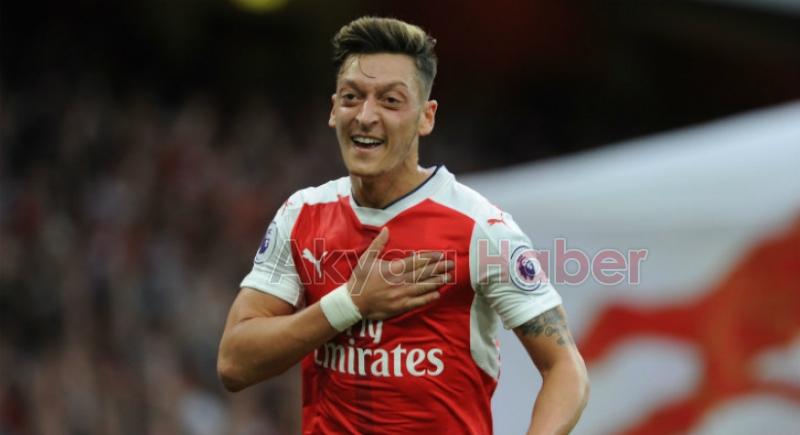 Kenan Sofuoğlundan Mesut Özile destek