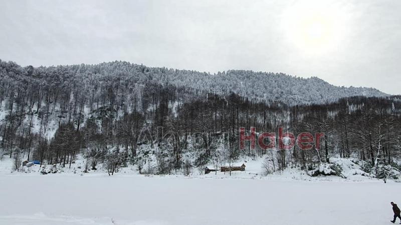 Keremali Göleti dondu