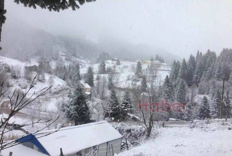 Keremali Yaylası Beyaza Büründü