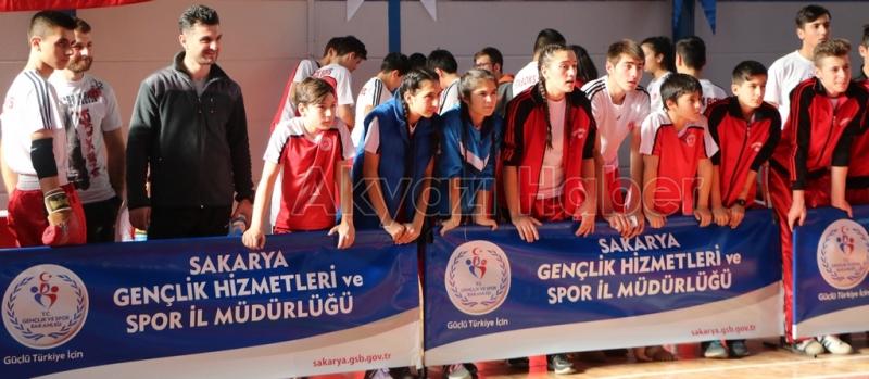 Kick Boksçular  Akyazı’da Madalya Aradı 