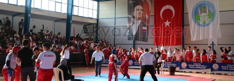 Kick Boksçular  Akyazı’da Madalya Aradı 