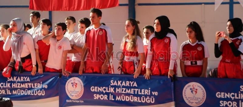 Kick Boksçular  Akyazı’da Madalya Aradı 
