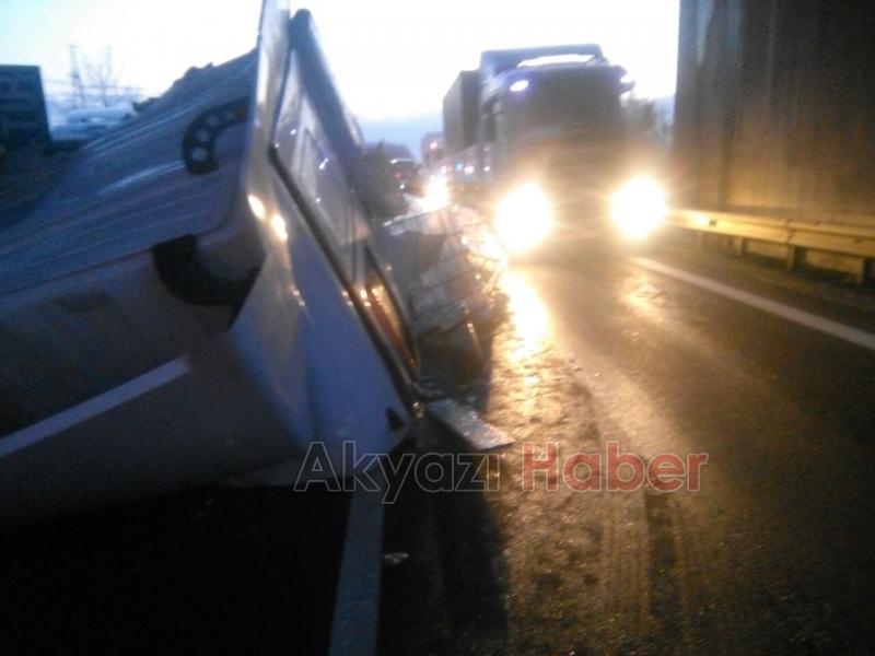 KİMYASAL MADDE YÜKLÜ 2 TIR ÇARPIŞTI