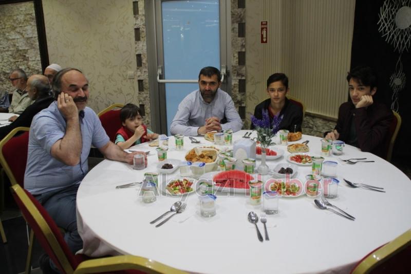 Kıraat Eğitim Merkezi Geleneksel İftar Yemeği Gerçekleşti