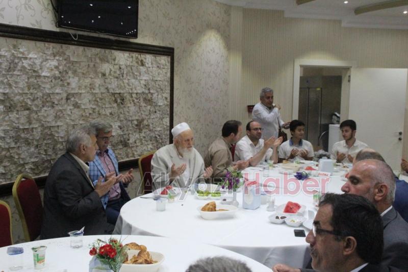 Kıraat Eğitim Merkezi Geleneksel İftar Yemeği Gerçekleşti