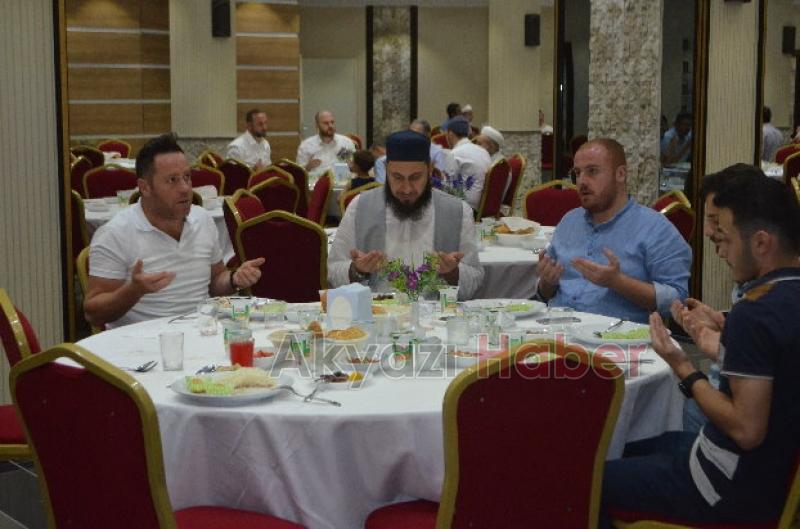 Kıraat Eğitim Merkezi İftar Programı Düzenledi