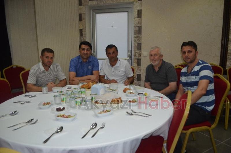 Kıraat Eğitim Merkezi İftar Programı Düzenledi