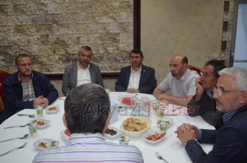 Kıraat Eğitim Merkezi İftar Yemeği Verdi