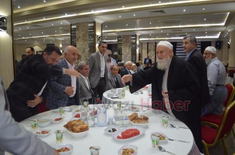 Kıraat Eğitim Merkezi İftar Yemeği Verdi