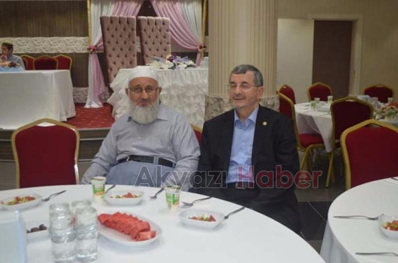 Kıraat Eğitim Merkezi İftar Yemeği Verdi