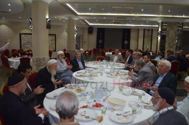 Kıraat Eğitim Merkezi İftar Yemeği Verdi