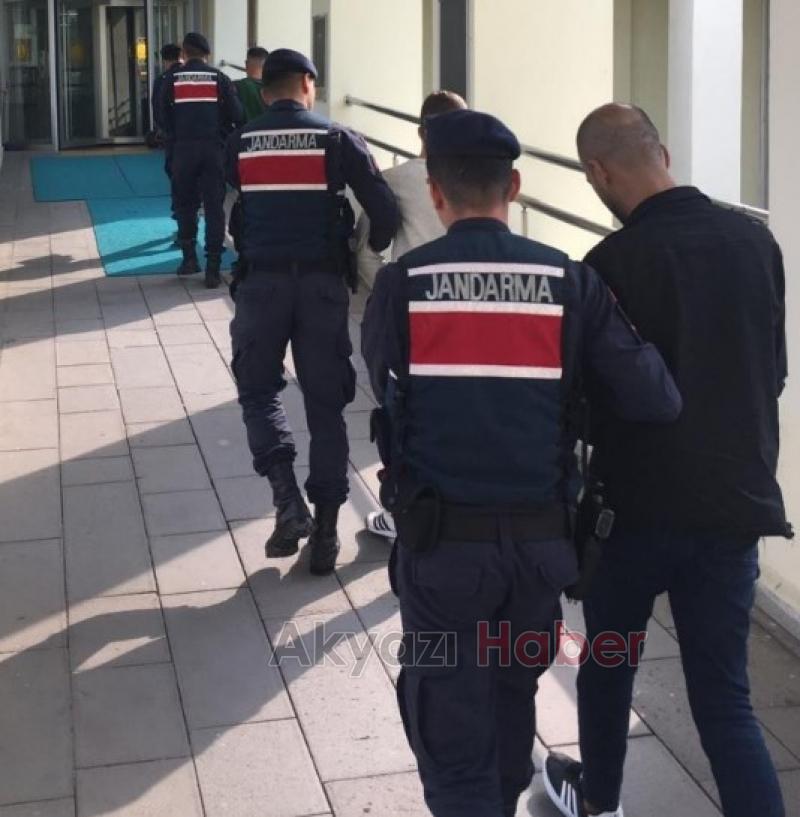 Kiraladıkları araçla Depoyu soyup 1 ton 800 kilo fındık çaldılar 