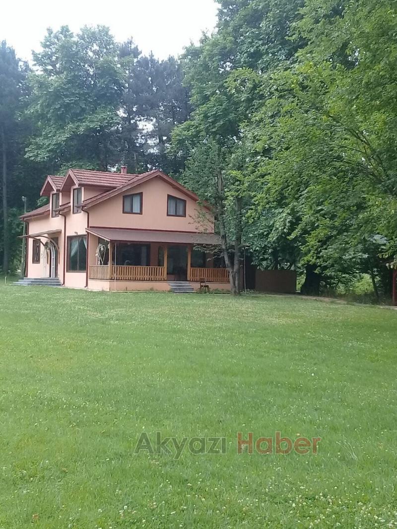 Kırmızı Değirmenden Huzur Dolu Serpme Kahvaltı