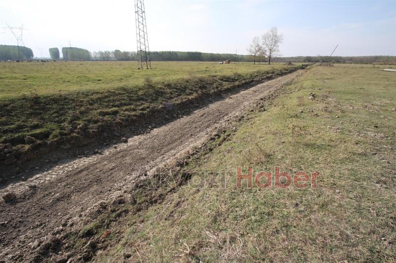 KIZILCIKORMAN VE AKTARLA MAHALLLESİNDE KANAL TEMİZLİĞİ