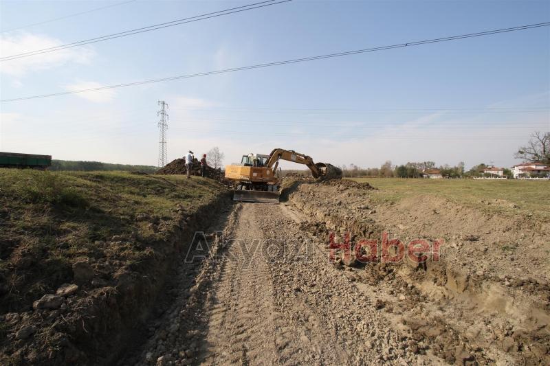 KIZILCIKORMAN VE AKTARLA MAHALLLESİNDE KANAL TEMİZLİĞİ