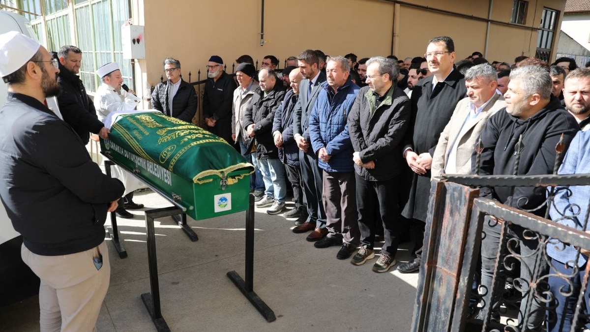 KMO'daki kazada ölen genç sürücü toprağa verildi