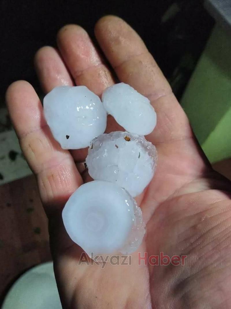 Kocaali'yi dolu vurdu, hasar büyük