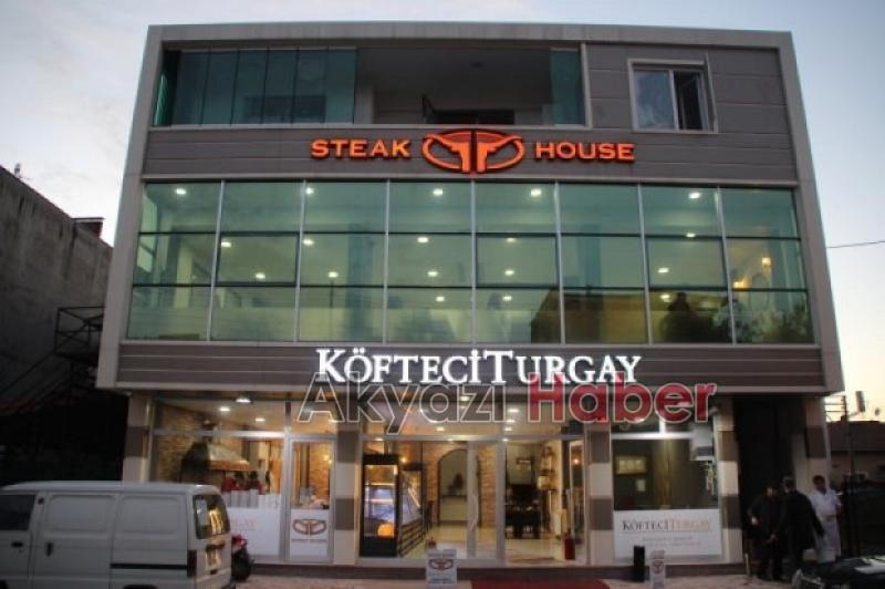 Köfteci Turgay Bayramda da Açık