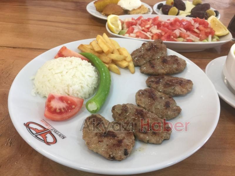 Köfteci Turgay Bayramda da Açık