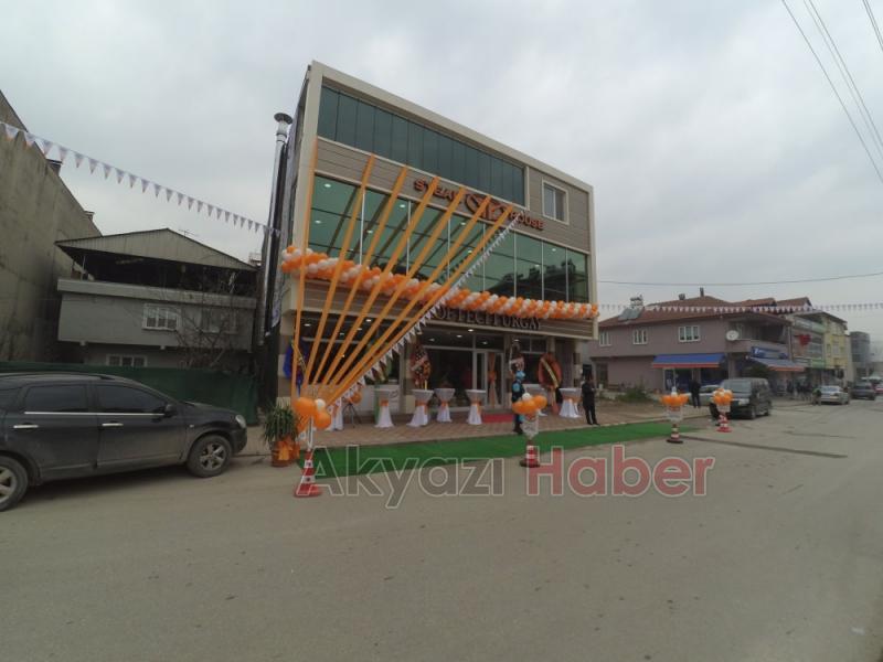  Köfteci Turgay Dualarla Açıldı