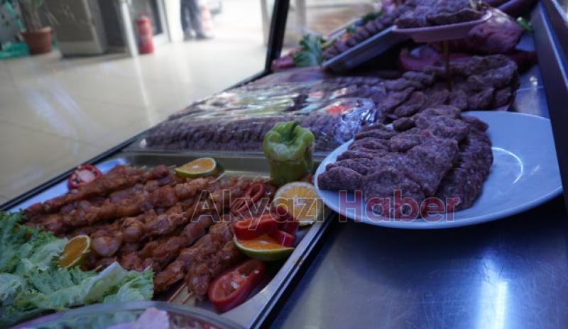 Köfteci Turgay Hizmetinizde