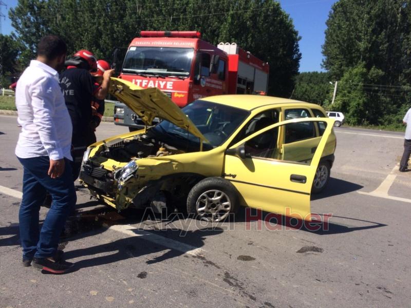 Kontolsüz Çıkış Kazayı Kazancı Kavşağında Trafik Kazası