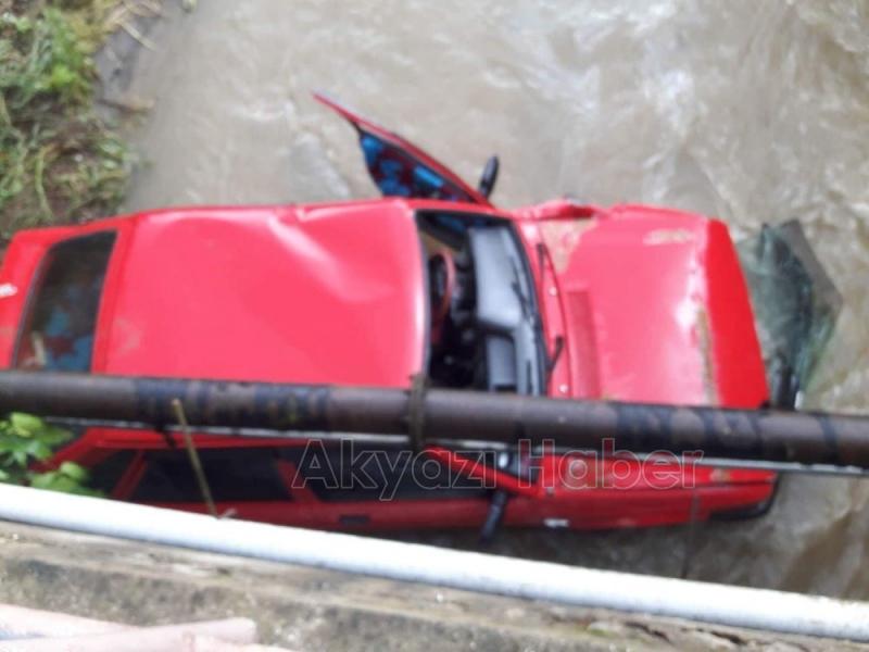 Kontrolden Çıktı Dereye Uçtu