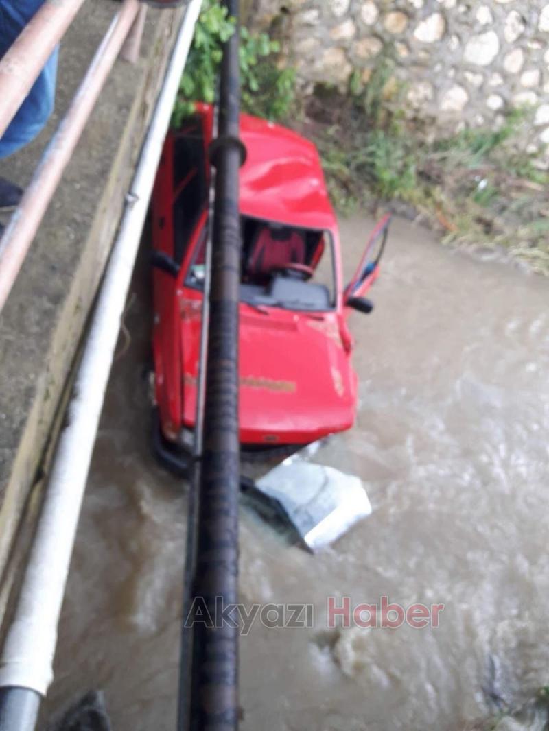 Kontrolden Çıktı Dereye Uçtu