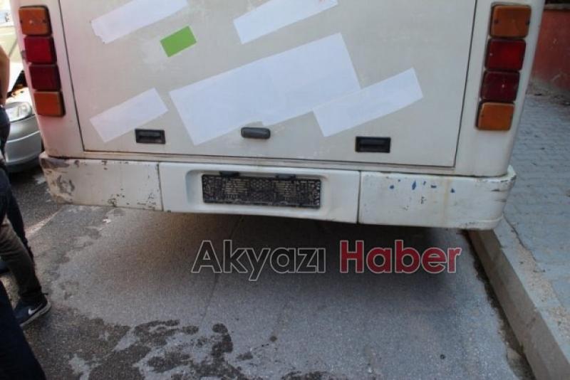  Kontrolsüz Çıkış Yapan Otomobil Kazaya Sebebiyet Verdi