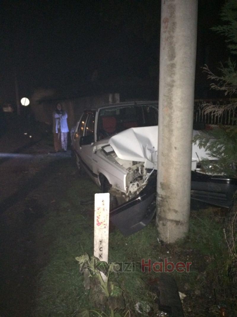 Kontrolü Kaybeden Sürücü Direğe Çarptı