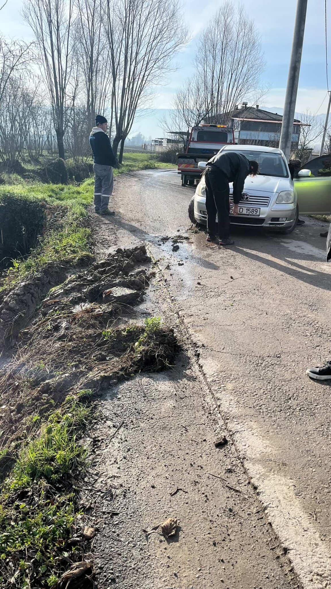 Kontrolü kaybetti, kanala uçtu