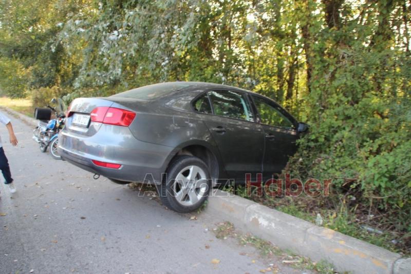 Kontrolünü Kaybeden Otomobil Yol Kenarına Uçtu