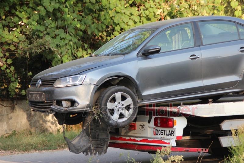 Kontrolünü Kaybeden Otomobil Yol Kenarına Uçtu