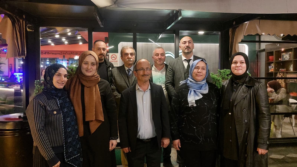 Konuralp İlkokulu'nda Öğretmenler Günü kutlaması