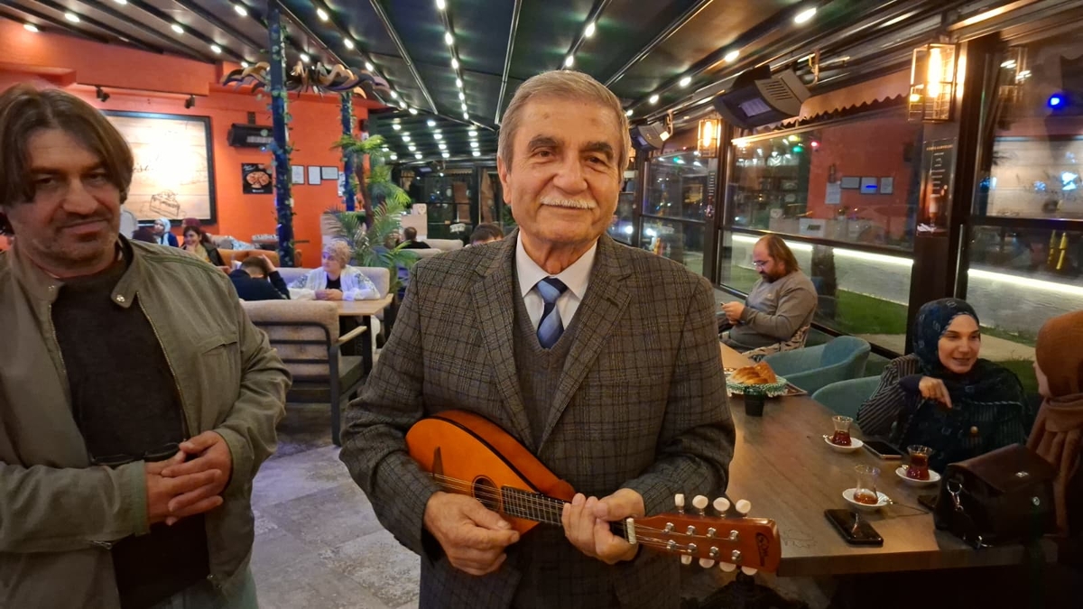 Konuralp İlkokulu'nda Öğretmenler Günü kutlaması