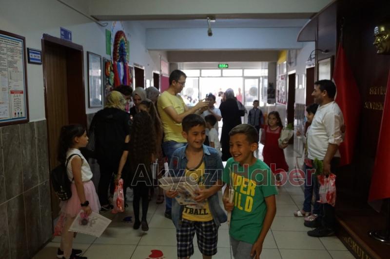 Konuralp İlkokulunda Karne Heyecanı