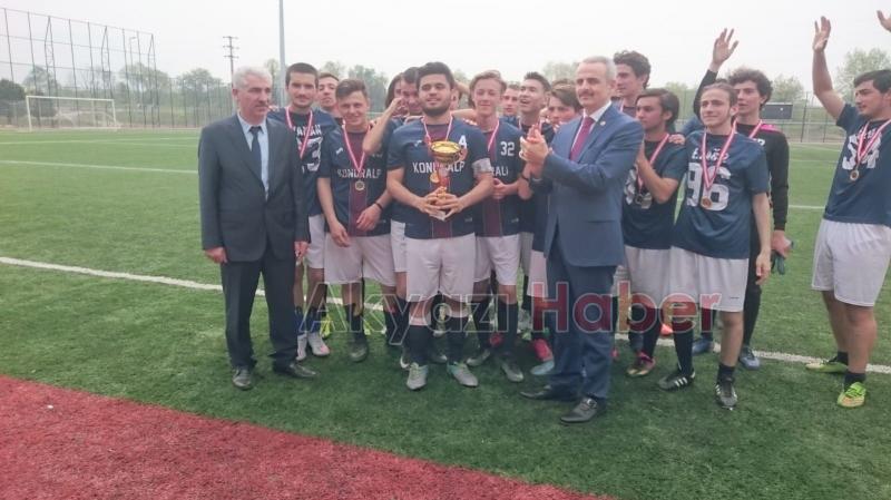 Konuralp Lisesinden Çifte Şampiyonluk